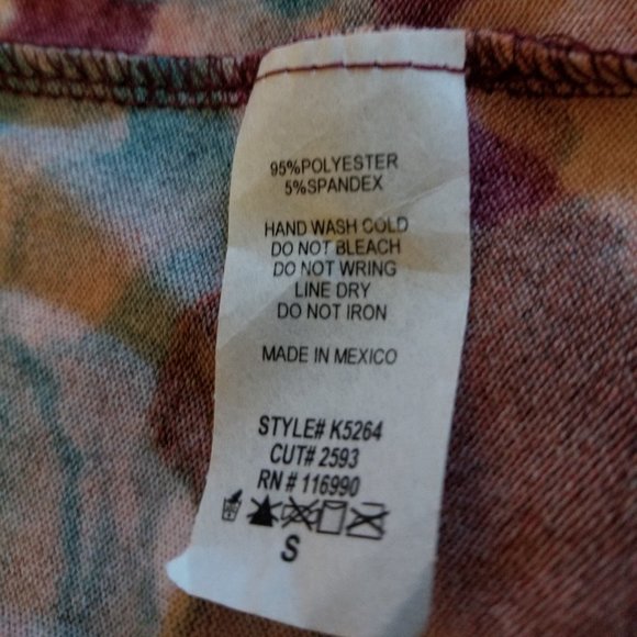 Petit Gateau Fleece Sweater Floral Design New - Picture 5 of 7